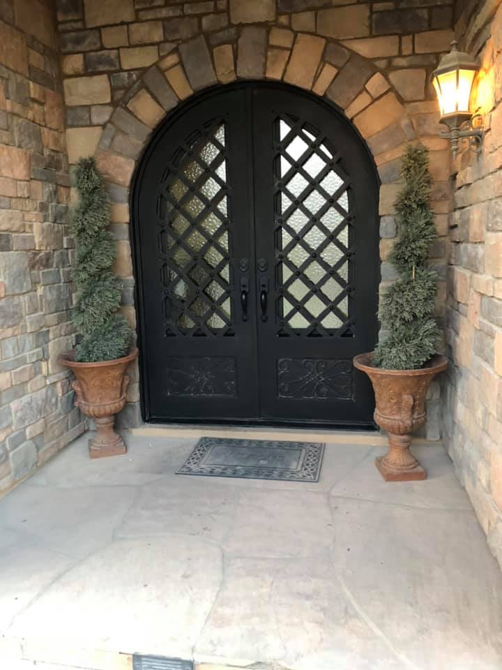 pinkys-iron-doors-13